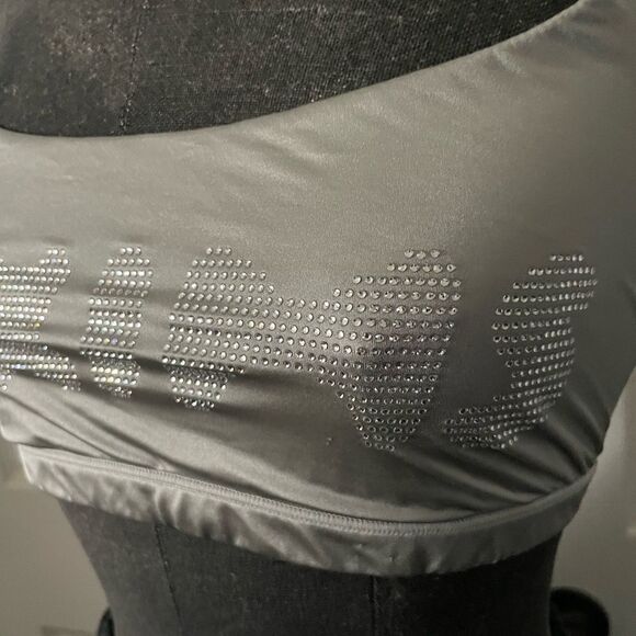 SKIMS Silver Bra Size Medium - Picture 6 of 11